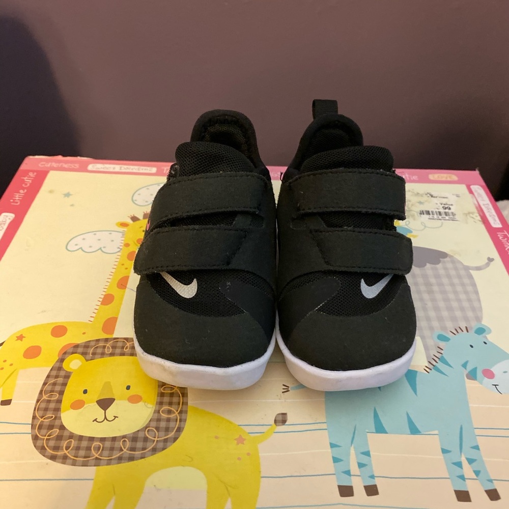 Baby girl sneakers